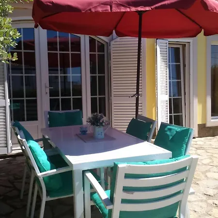 Mit Privatem Pool Und Schoener Aussicht Holiday home Colares